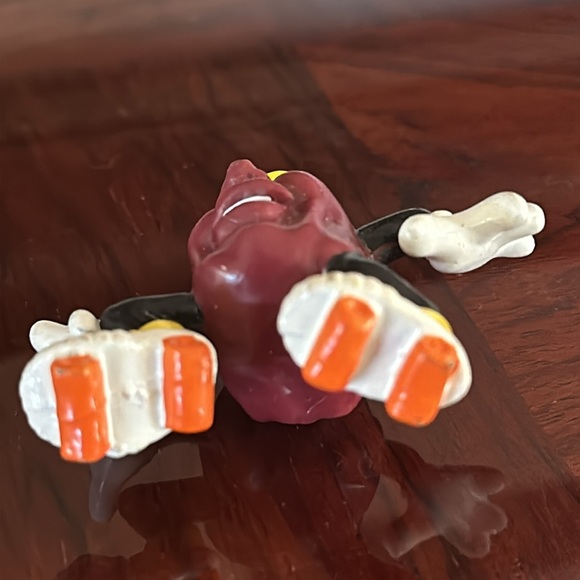 *Vintage* California Raisins PVC Figure, Roller Skater - Picture 6 of 6